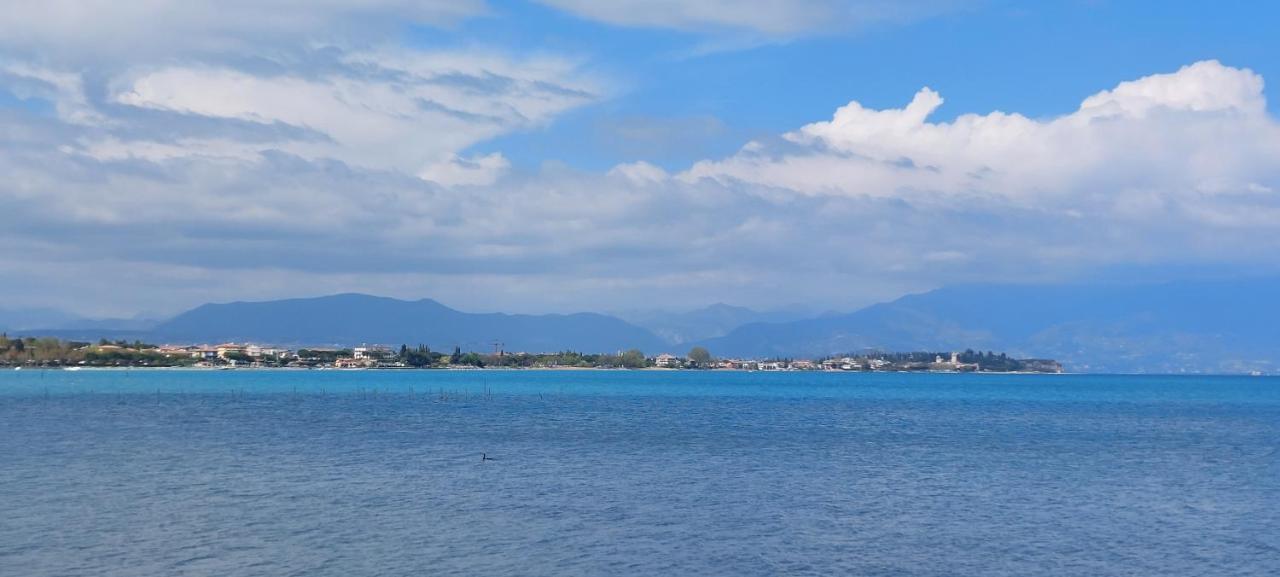 Sorridi Al Lago Сирмионе Екстериор снимка